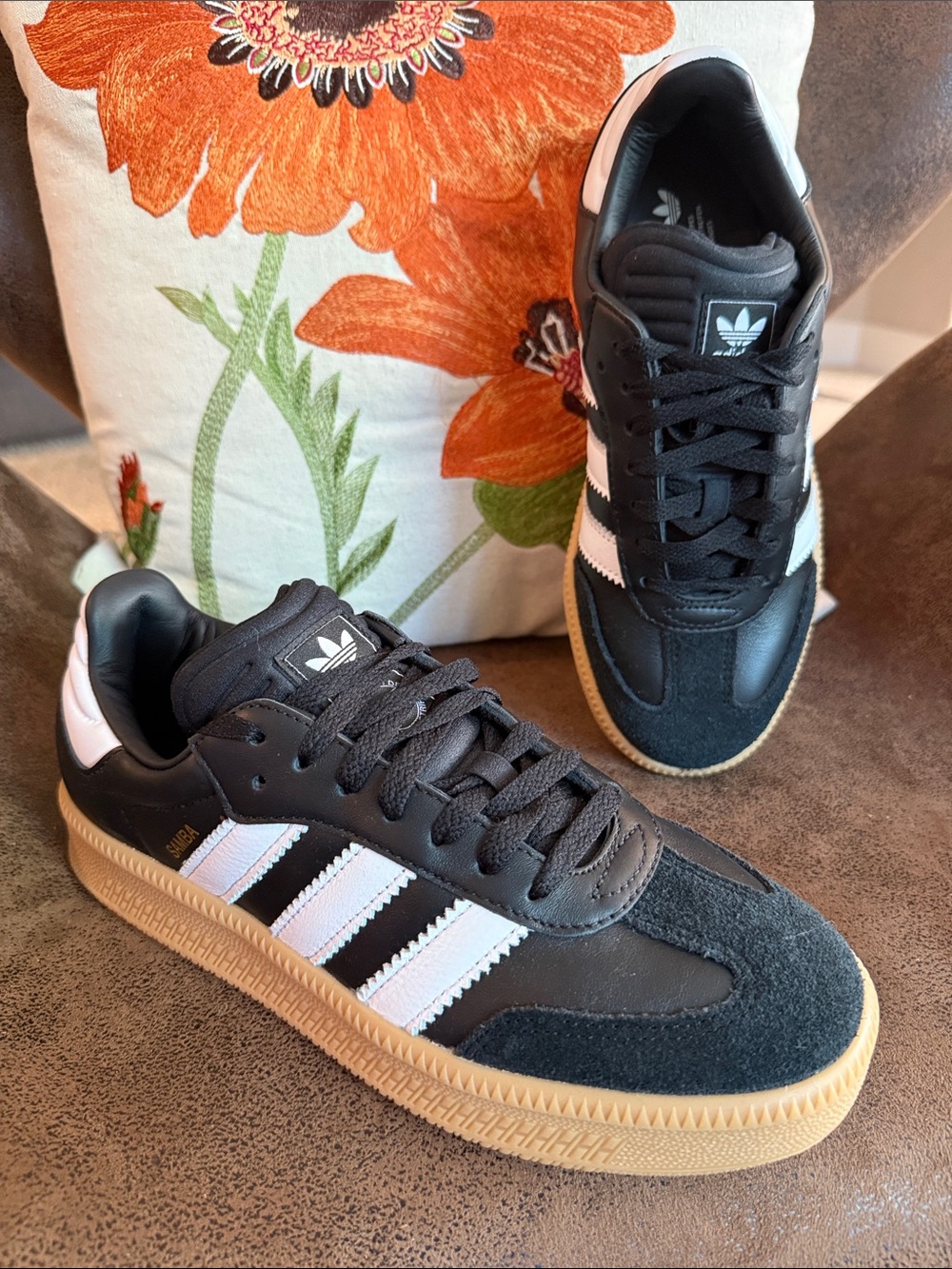 ADIDAS SAMBA XLG CORE BLACK , CLOUD WHITE, GUM WOMEN’s SOLD OUT NWOB SIZE 7.5